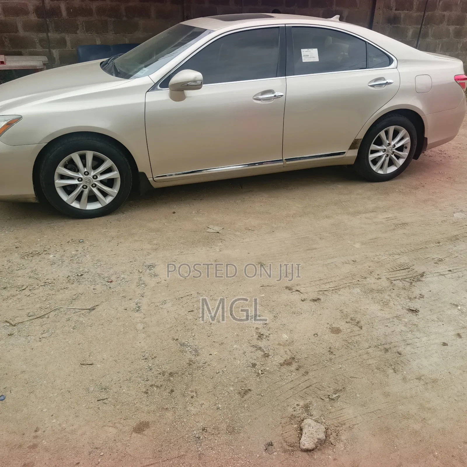 Lexus ES 2012 Gold