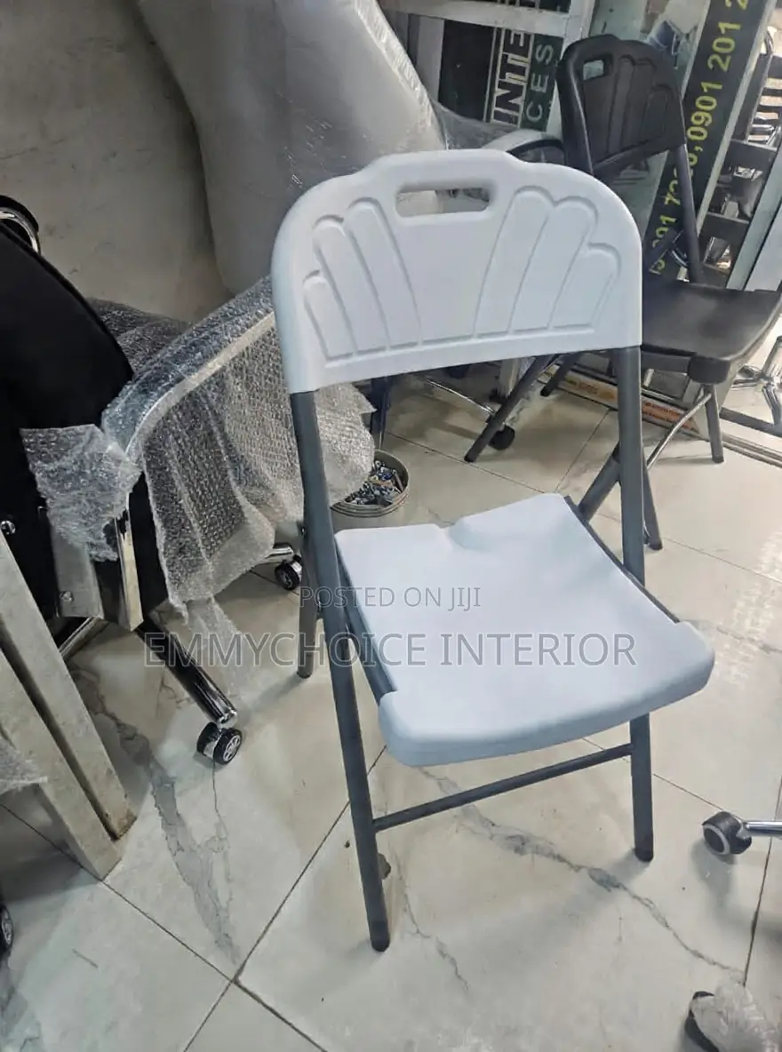 Plastic Folding Chair