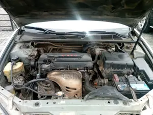 Toyota Camry 2004 Silver