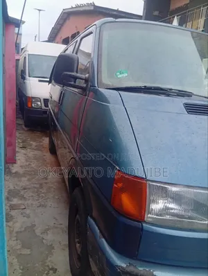 Volkswagen Transporter 2005 Blue