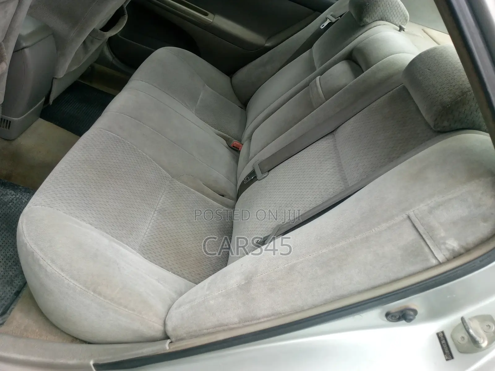 Toyota Camry 2004 Silver
