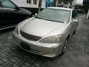 Toyota Camry 2004 Silver
