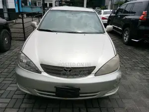 Toyota Camry 2004 Silver
