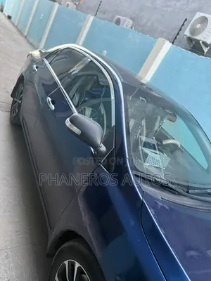 Toyota Corolla LE 4dr Sedan (1.8L 4cyl 4A) 2013 Blue