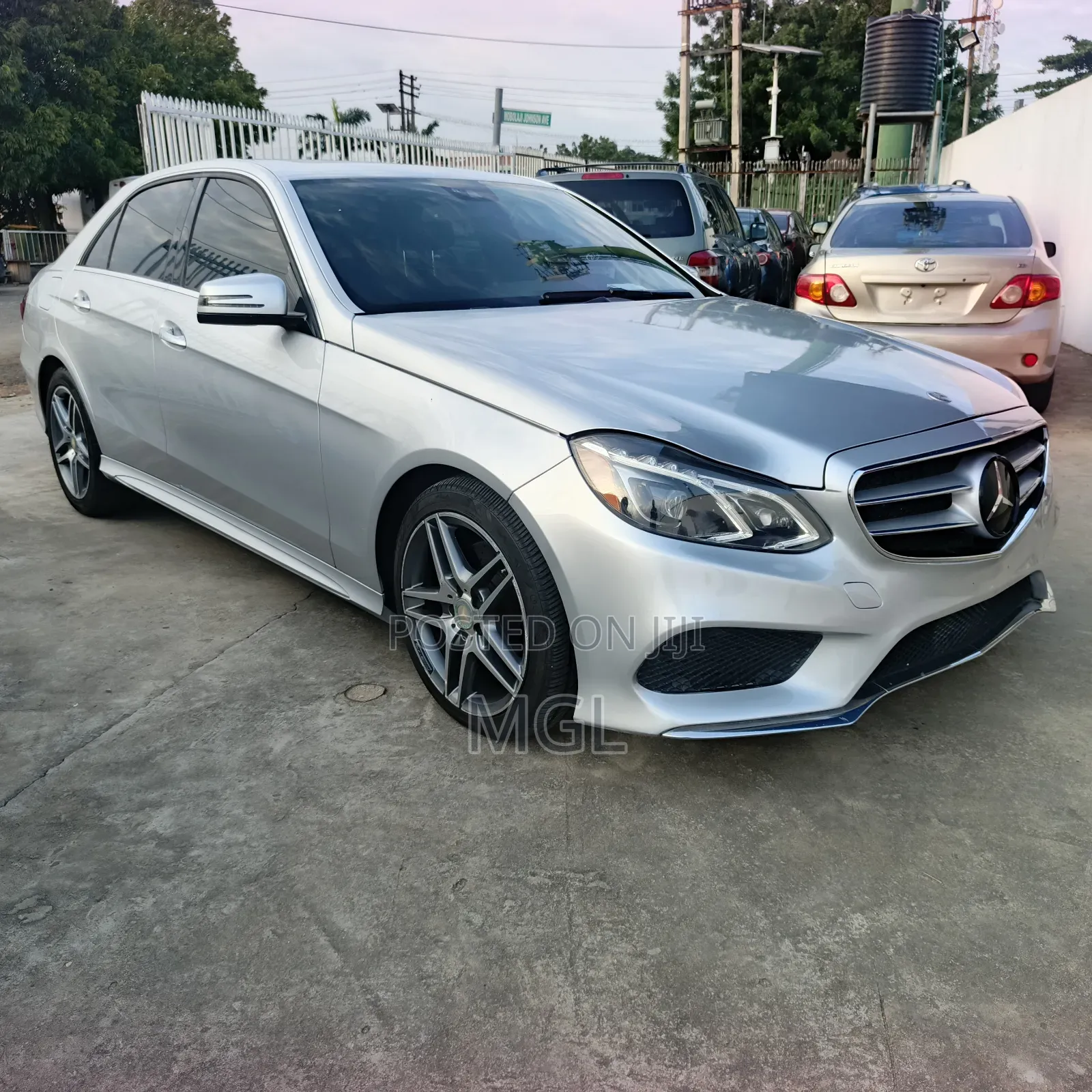 Mercedes-Benz E350 2015 Silver