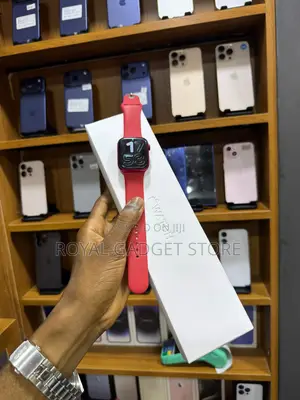 Open Box Apple Watch Series 7