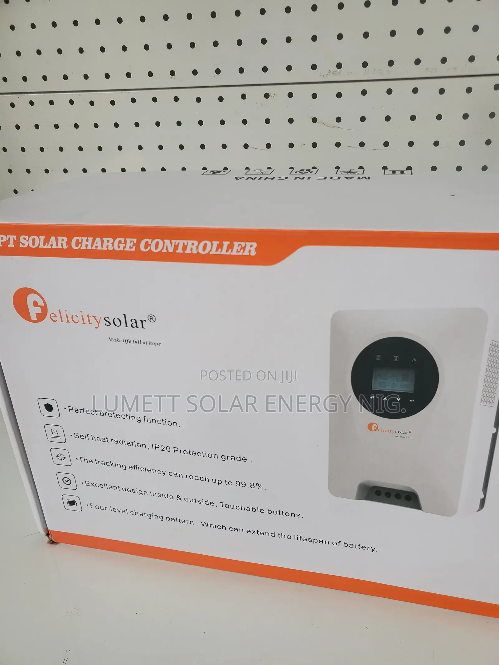 Felicity SCCM10048-111 100A MPPT Solar Charge Controller