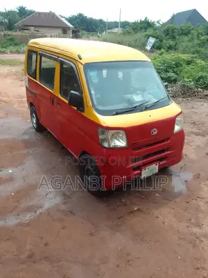 Daihatsu Hijet 2010 Red