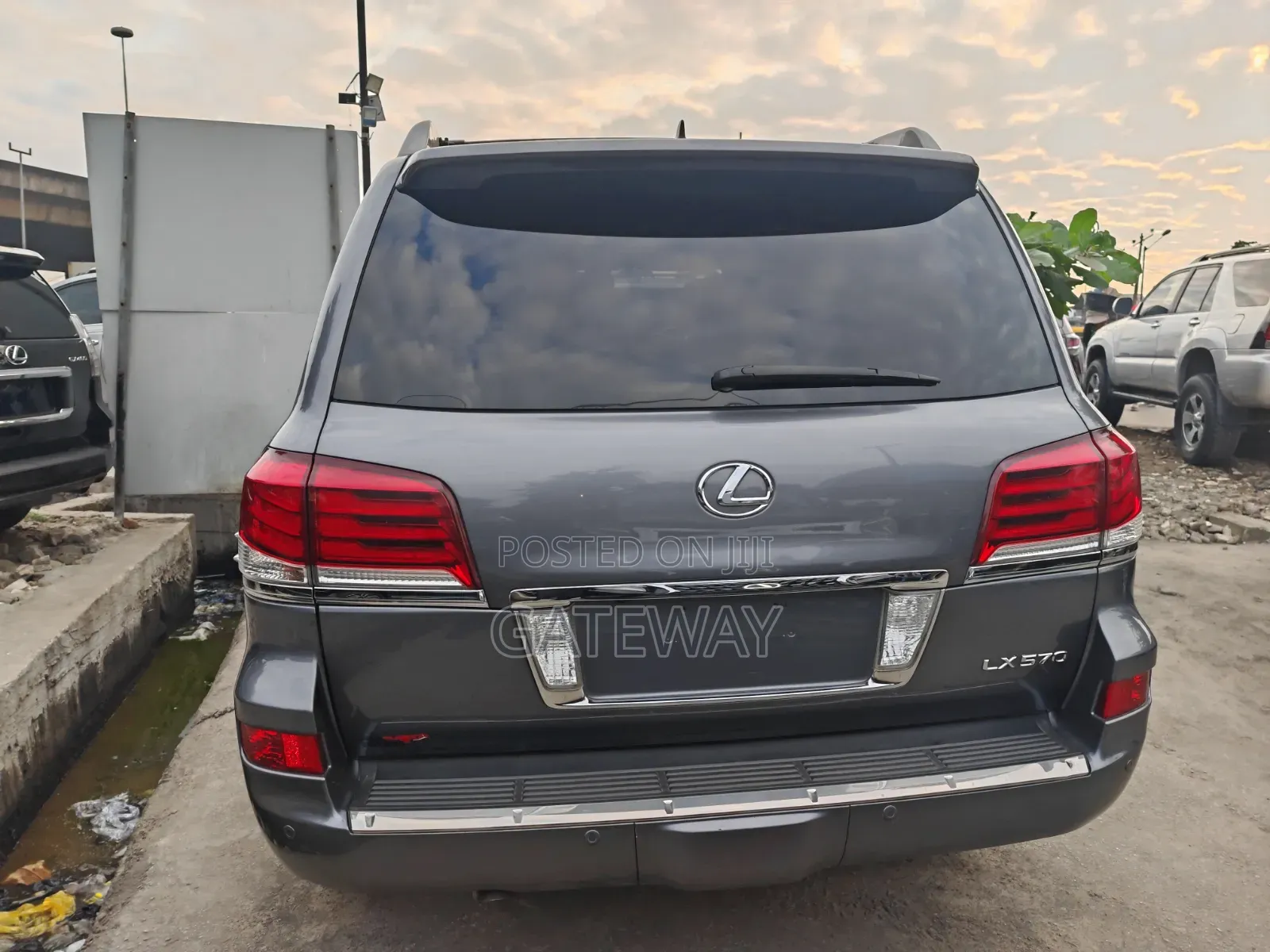 Lexus LX 2015 Gray