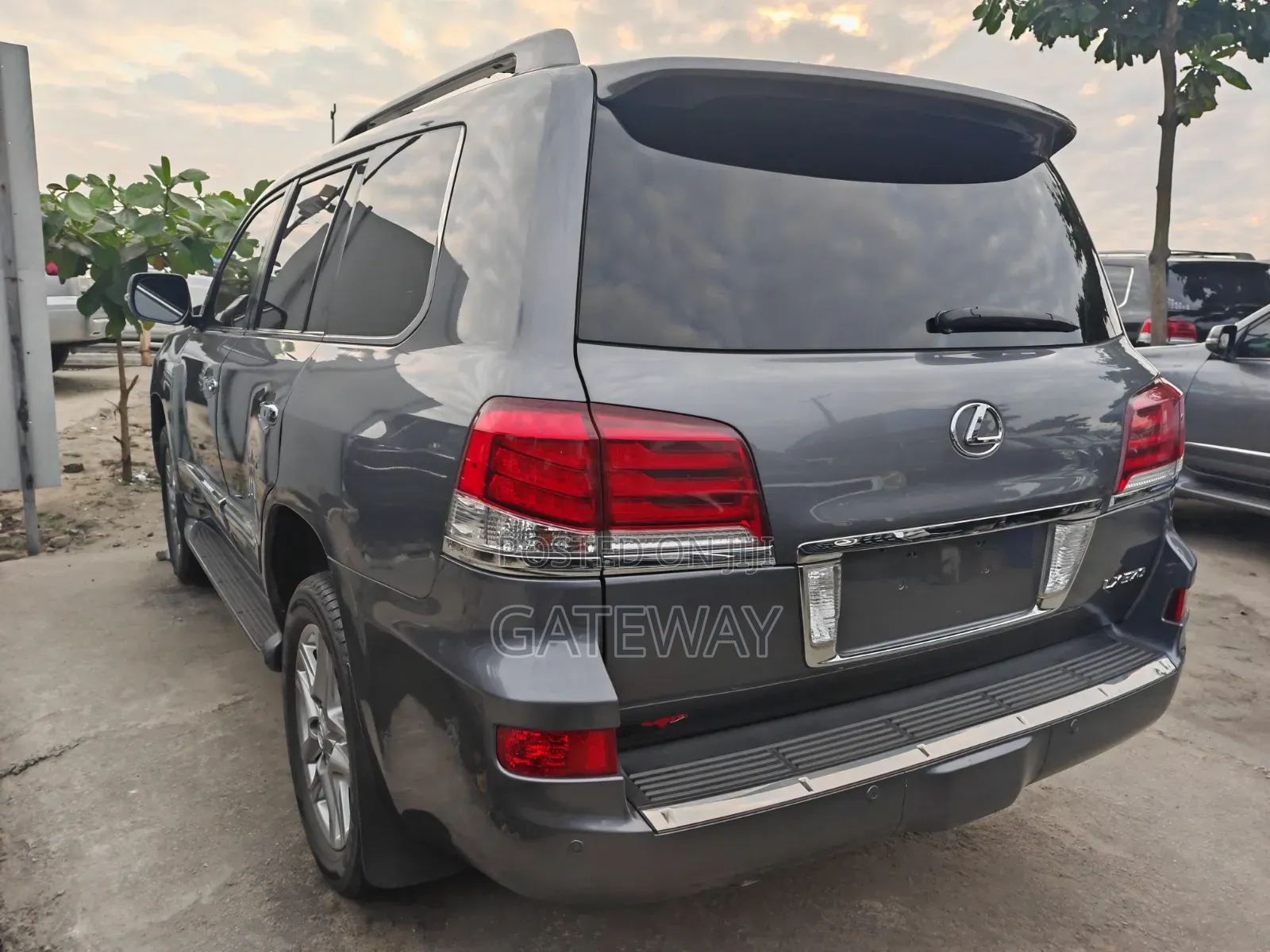 Lexus LX 2015 Gray