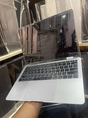 Laptop Apple MacBook Air 2019 8GB Intel Core i5 SSD 256GB