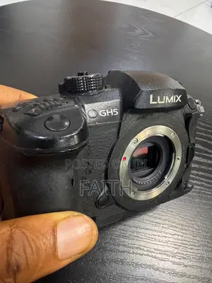 Panasonic Lumix Gh5 Camera and Tokina 11–16mm F/2.8 Lens