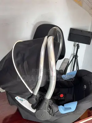 Solid Foreign Infant Carrier Car Seat