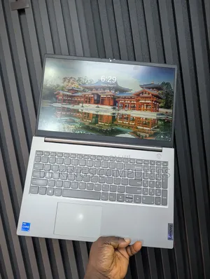 Laptop Lenovo ThinkBook 15 16GB Intel Core i5 SSD 512GB
