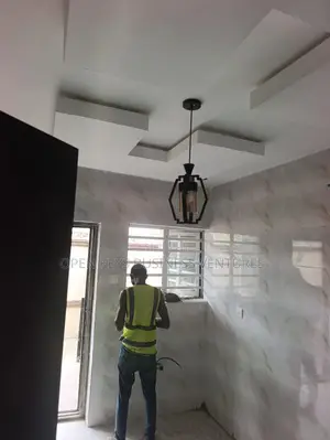 Furnished 3bdrm Apartment in Akala, Akobo for rent