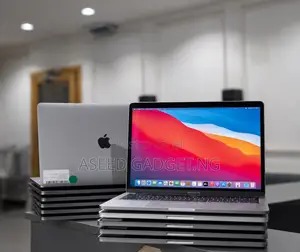 Laptop Apple MacBook Pro 2017 8GB Intel Core i5 SSD 256GB