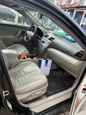 Toyota Camry XLE 4dr Sedan (2.5L 4cyl 6AM) 2010 Green
