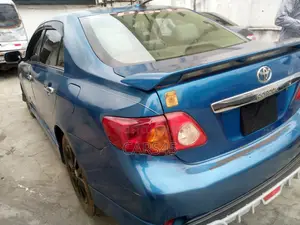Toyota Corolla LE 4dr Sedan (1.8L 4cyl 4A) 2010 Blue