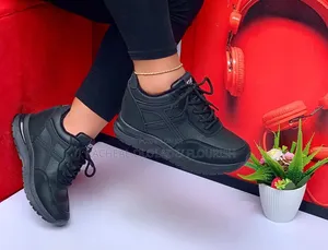 Quality Ladies Sneakers