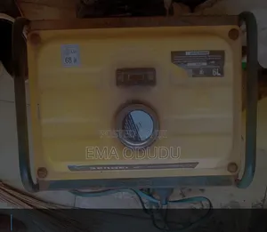 Senwei SV2200/3200 Portable Generator. Used (3 Years)