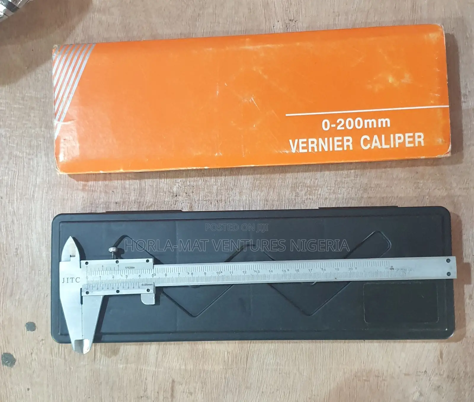 Vernier Caliper (Analog) (6") 150mm