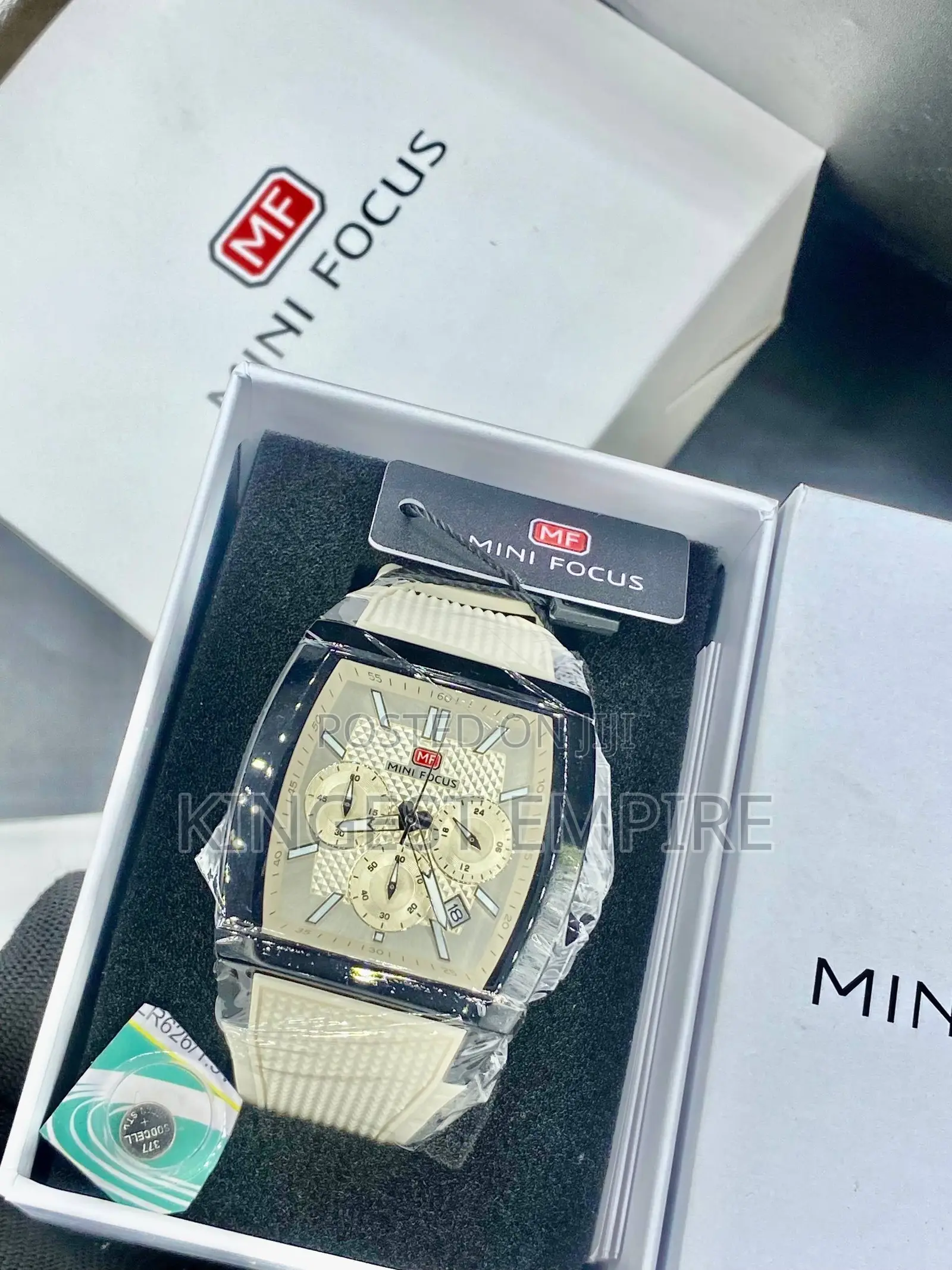 Mini Focus Quartz Chronograph
