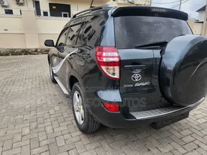 Toyota RAV4 2.5 Limited 4x4 2010 Gray
