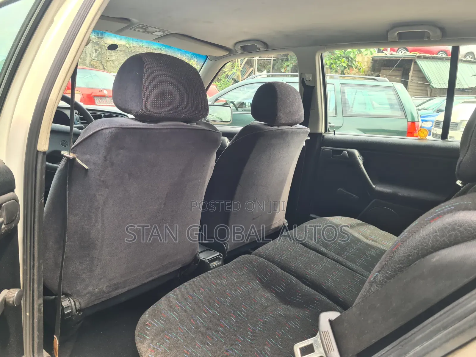 Volkswagen Golf 2002 White