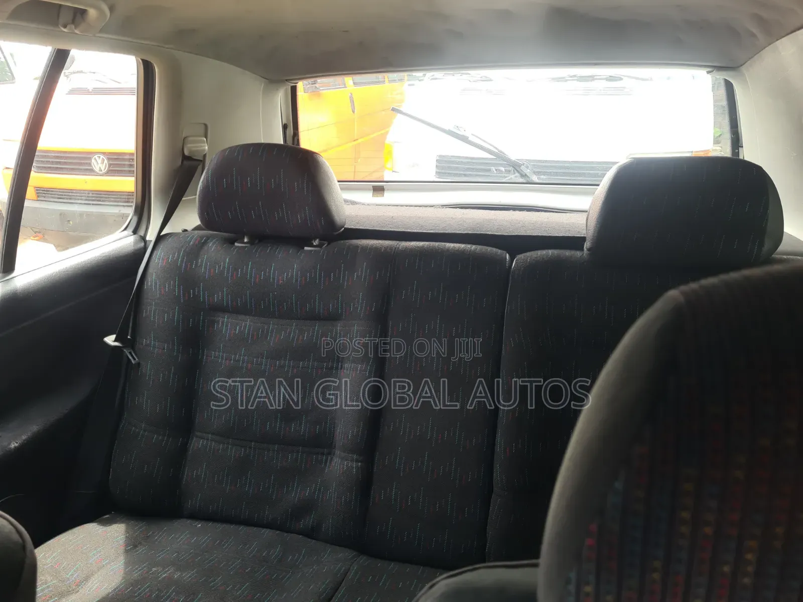 Volkswagen Golf 2002 White