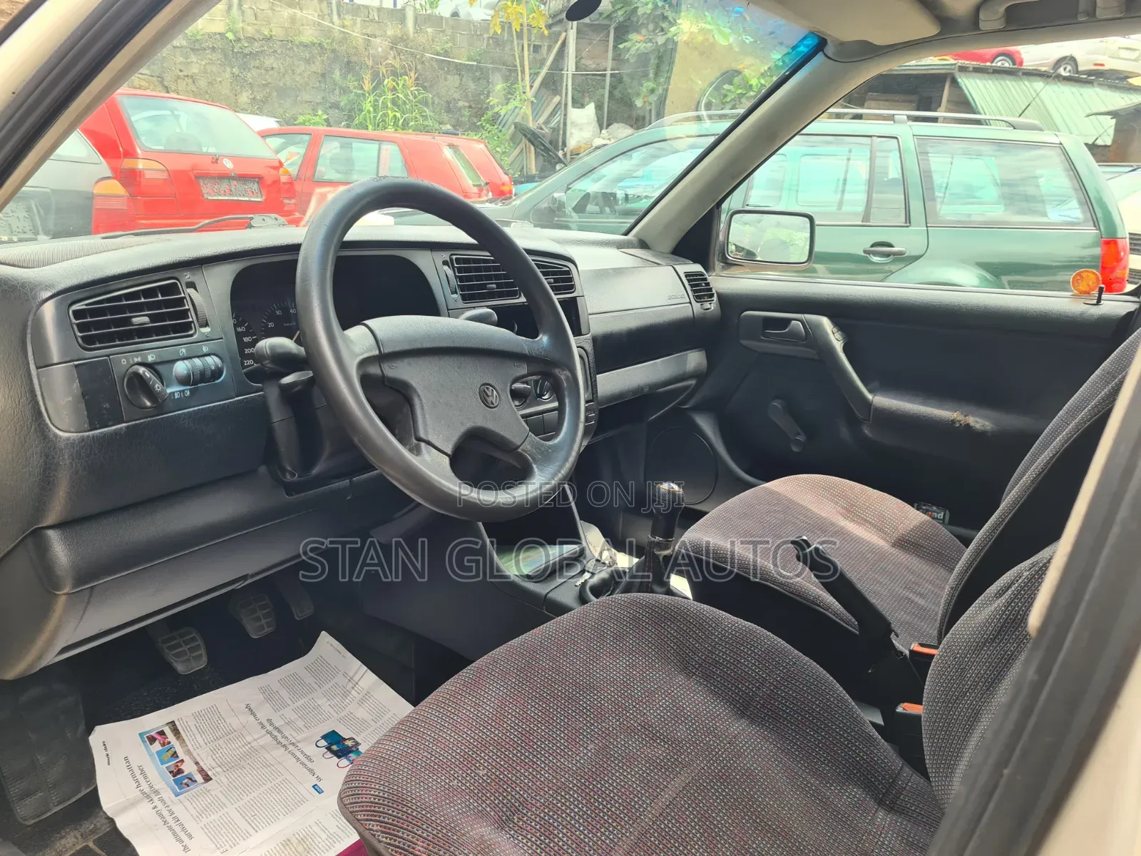 Volkswagen Golf 2002 White