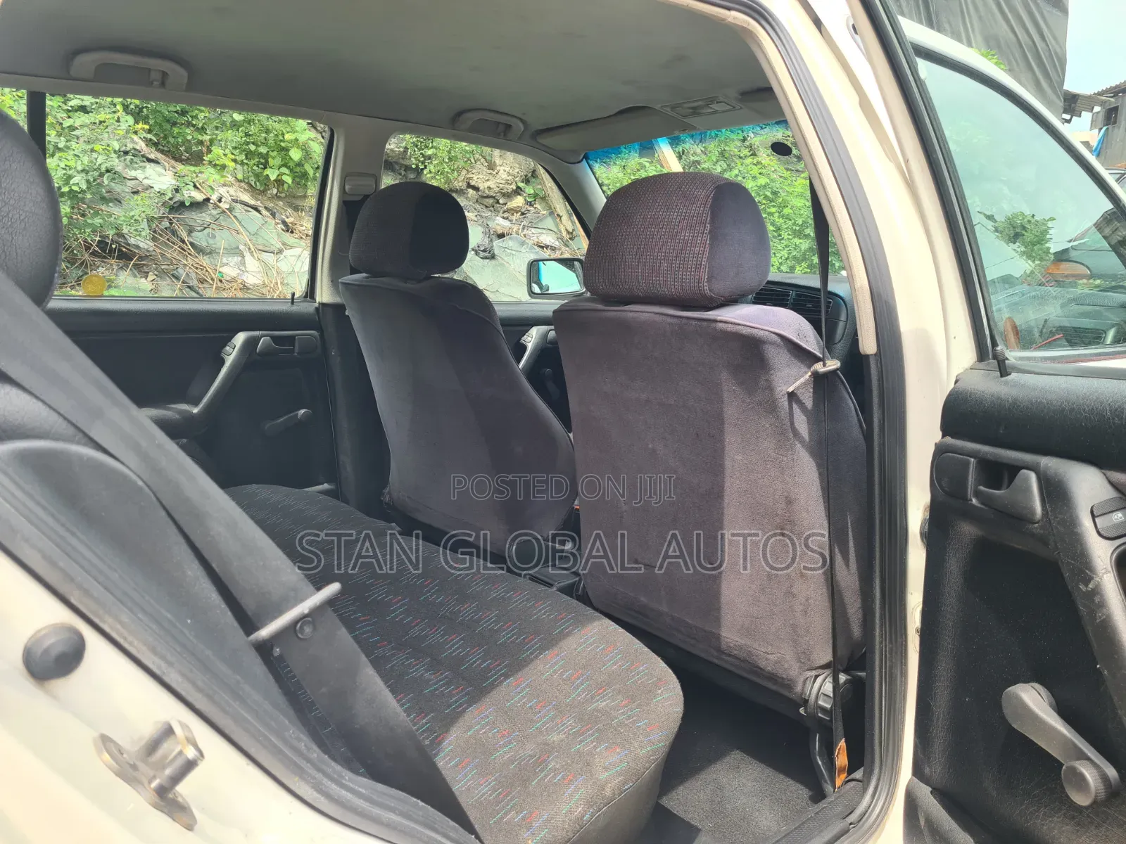 Volkswagen Golf 2002 White