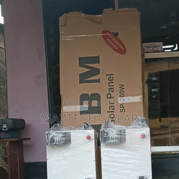 2000 Watts Solar Generator