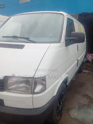 Volkswagen Transporter 2005 White