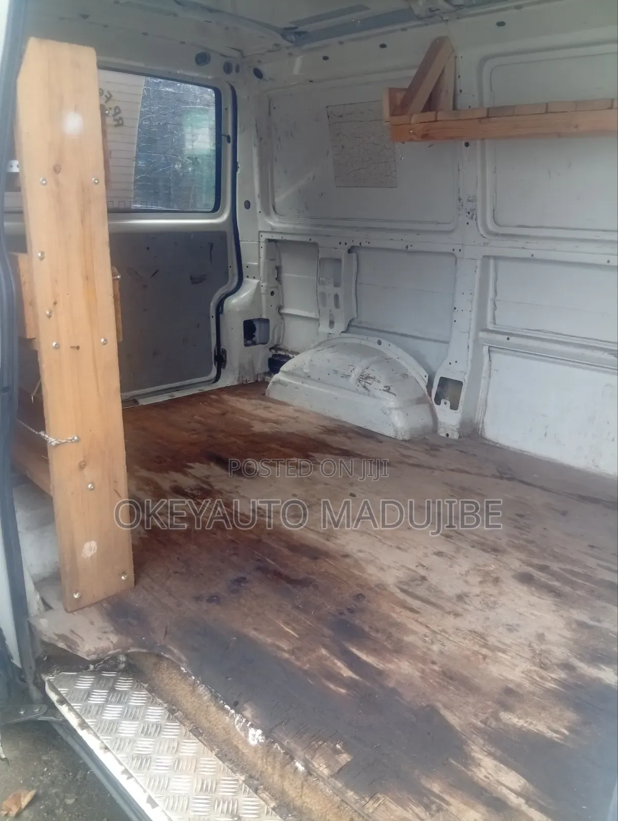 Volkswagen Transporter 2005 White