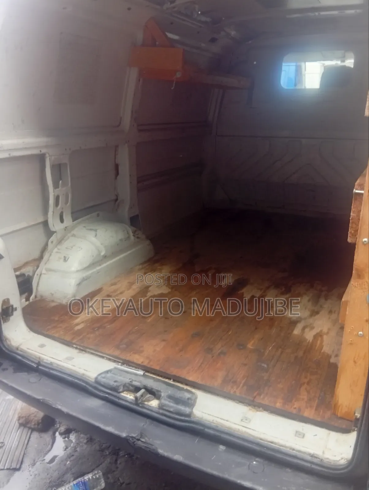 Volkswagen Transporter 2005 White