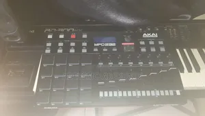 Akai MPD 232 Drum Sequencing Pad