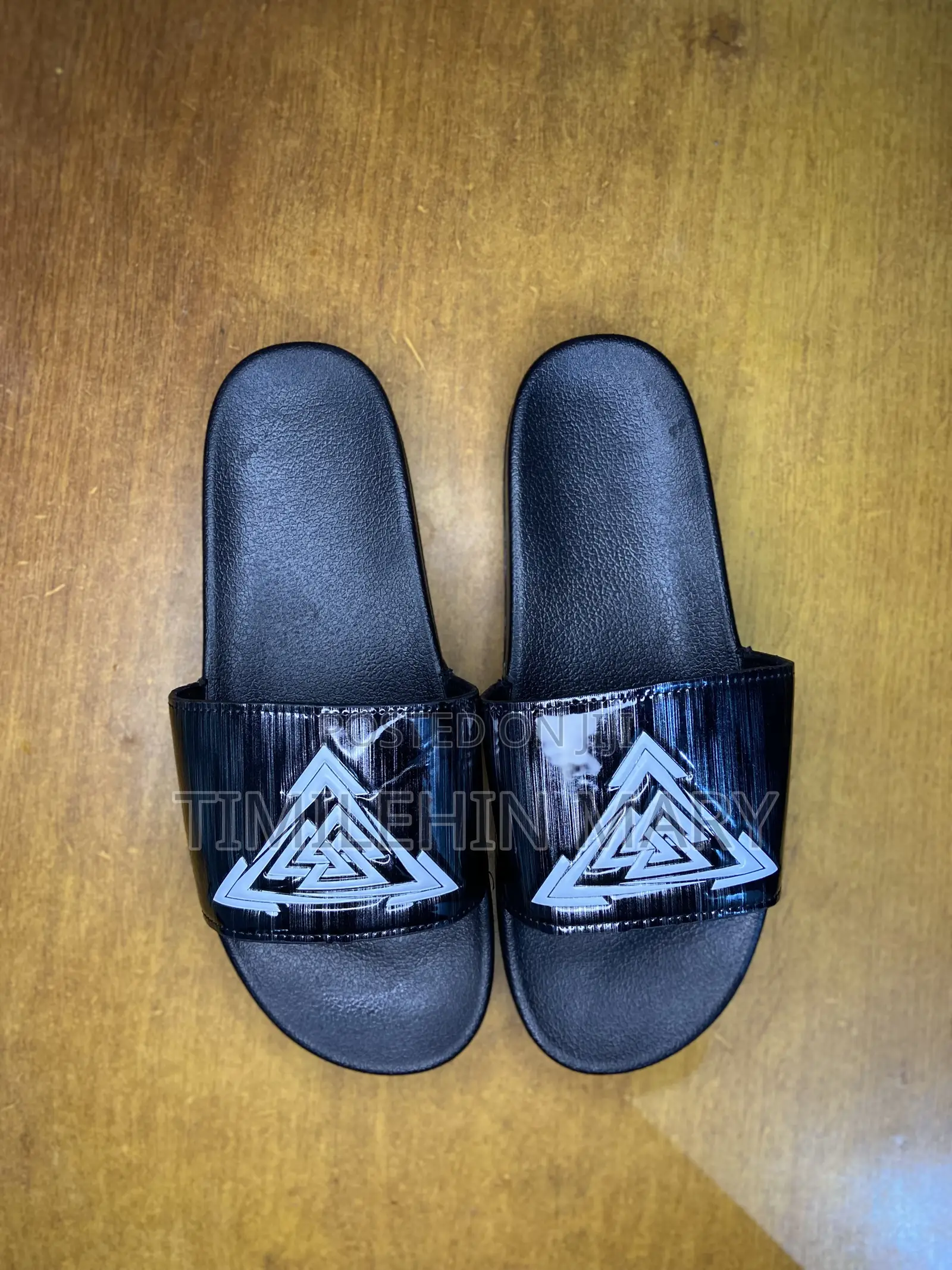 Men Quality Slides Available
