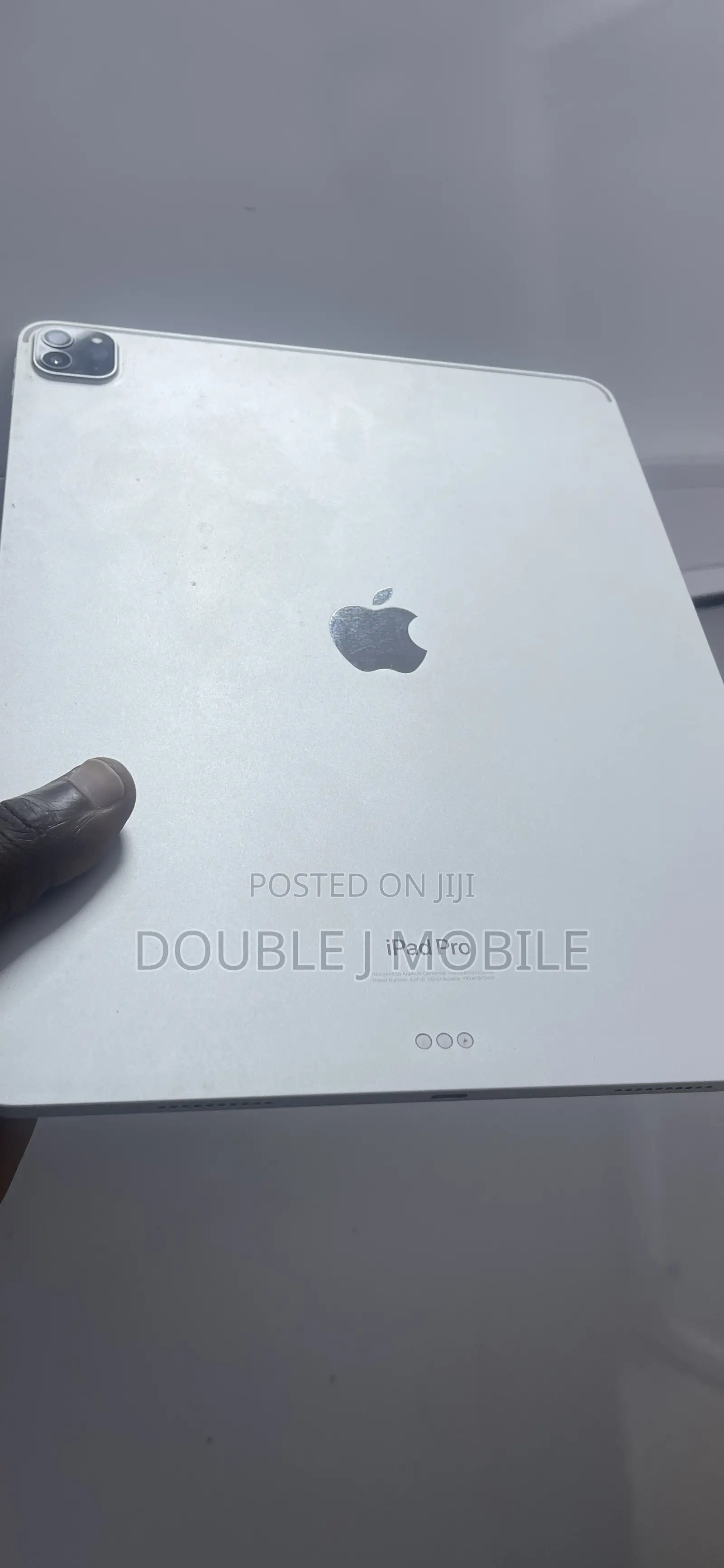 Apple iPad Pro (2022) 128 GB Silver