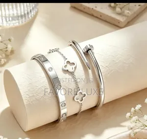 Favoré Luxe