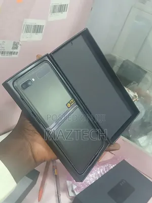 New Samsung Galaxy Z Flip 256 GB Black