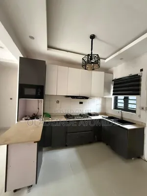 2bdrm Apartment in Ikate Lekki for rent