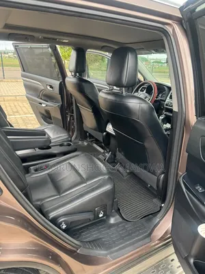 Toyota Highlander 2017 Brown