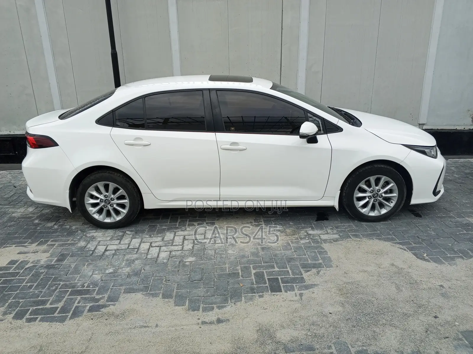 Toyota Corolla 2019 White