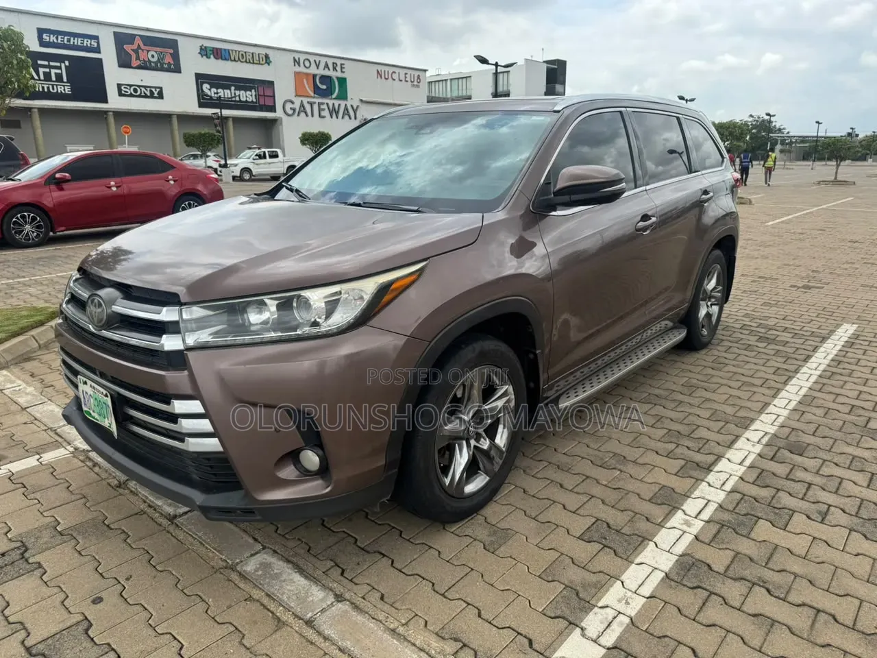 Toyota Highlander 2017 Brown