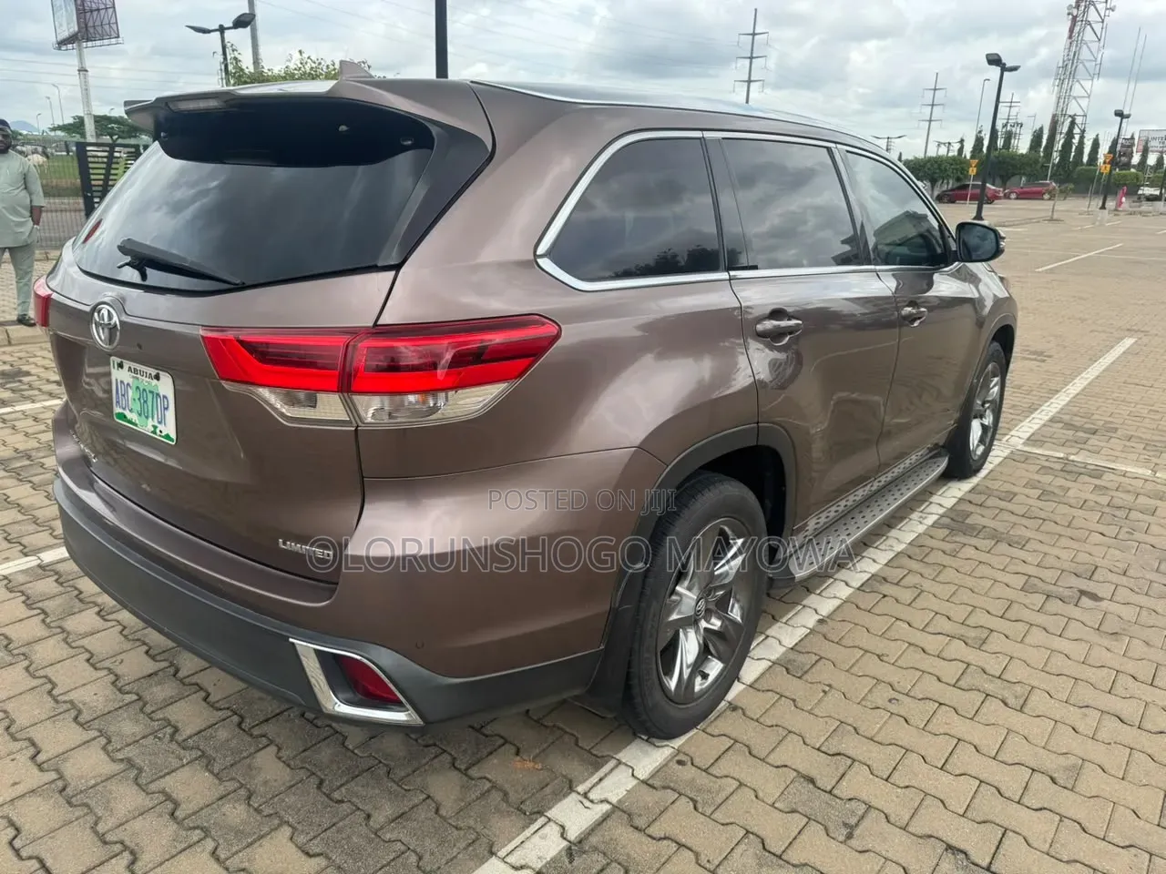Toyota Highlander 2017 Brown