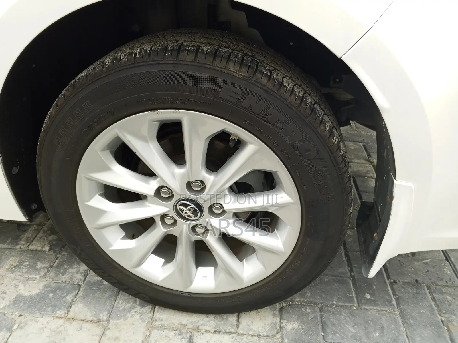 Toyota Corolla 2019 White