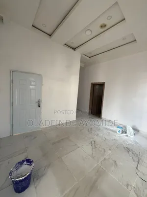 Mini Flat in Ikota Villa for rent