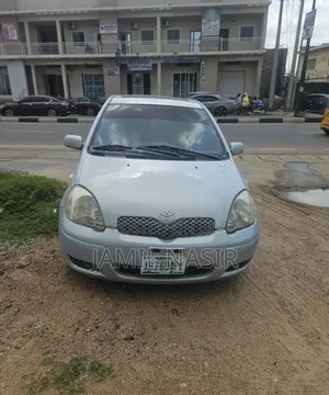 Toyota Yaris 2004 Blue