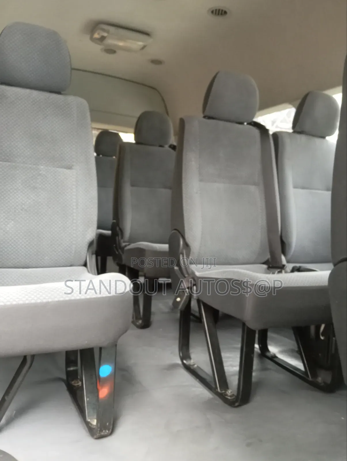 Toyota HiAce 2015 White