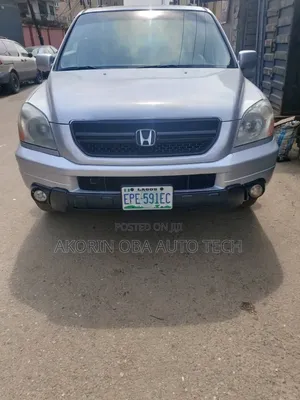 Honda Pilot 2005 Silver